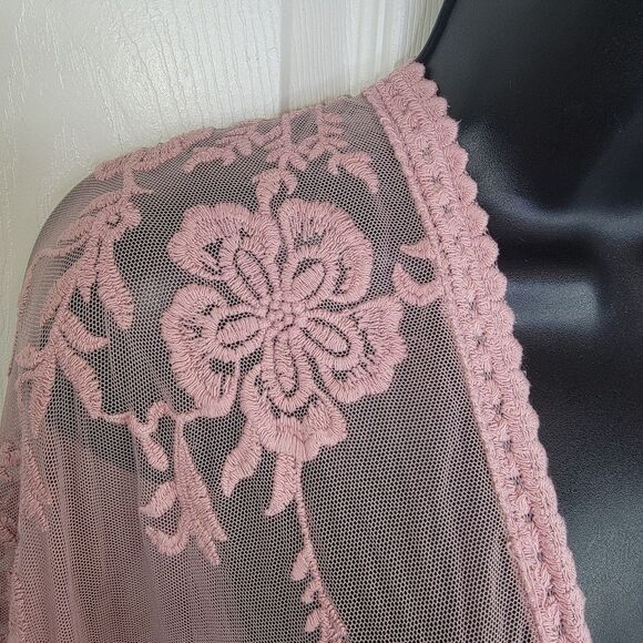 TORRID blush mesh lace floral kimono topper size OSFM OS - Picture 3 of 9
